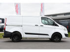 Ford Transit Custom 2.2 TDCI L1H1 Black & White Edition