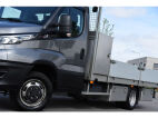 Iveco 40C18 Daily DL L4 Openlaadbak Camera, Cruise, LED, Carplay, 180PK, 3500kg Trekhaak, Clima, Automaat, Uniek!