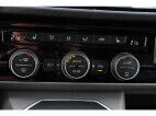 Volkswagen Transporter 2.0 TDI L2H1 32 DC Caravelle