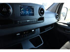 Mercedes-Benz Sprinter 317 1.9 CDI L2H2 RWD Black Edition