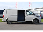 Volkswagen Transporter 2.0 TDI L2H1 PB Edition
