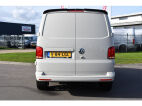 Volkswagen Transporter 2.0 TDI L2H1 PB Edition