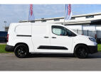 Toyota PROACE CITY Electric Long 50 kWh Black & White Edition