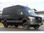 Mercedes-Benz Sprinter 319 1.9 CDI L2H2 4x4 Black Edition