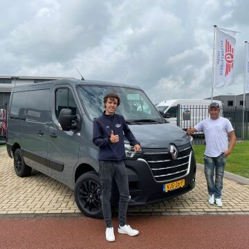 BINNEN ÉÉN UUR DE WEG OP⏱