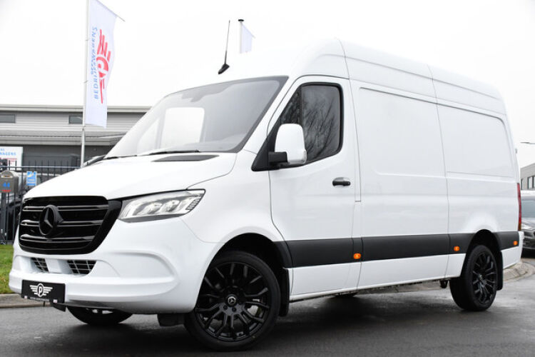 Mercedes-Benz Sprinter 317 1.9 CDI L2H2 RWD PB Edition