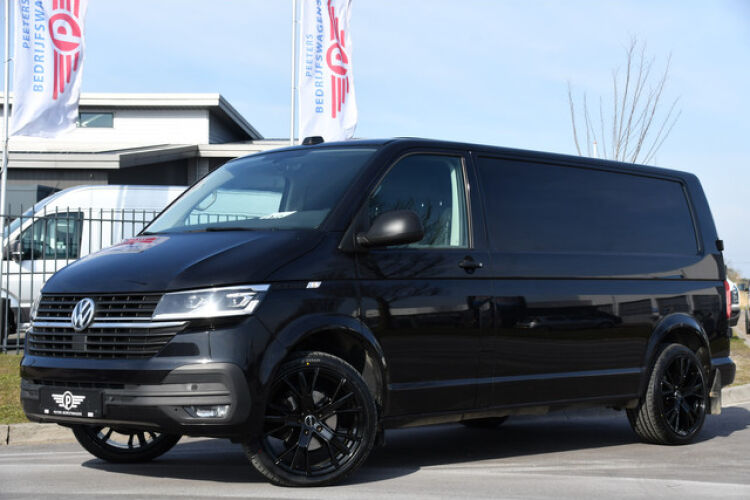 Volkswagen Transporter 2.0 TDI L2H1 30 Black Edition Highline