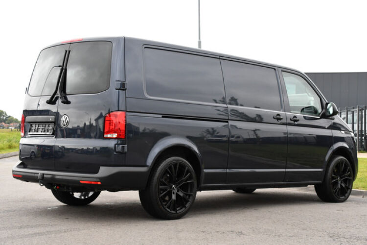 Volkswagen Transporter 2.0 TDI L2H1 PB Edition