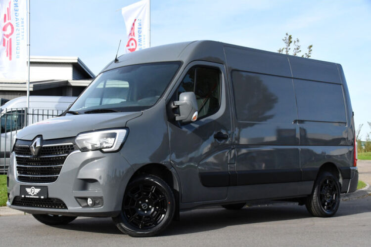 Renault Master T35 2.3 dCi 150 L2H2 PB Edition