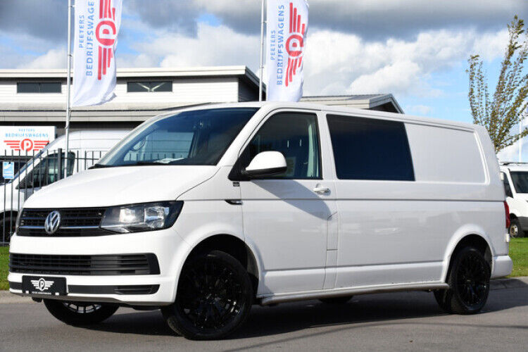 Volkswagen Transporter 2.0 TDI L2H1 DC PB Edition