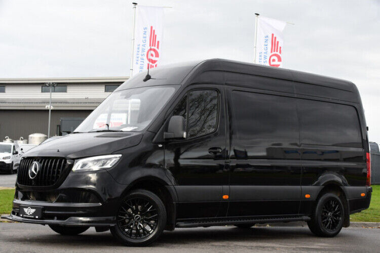 Mercedes-Benz Sprinter 317 1.9 CDI L2H2 RWD AMG Black Edition