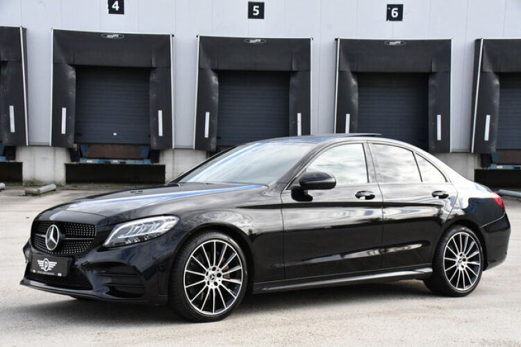 Mercedes-Benz C-Klasse 300 Premium Plus