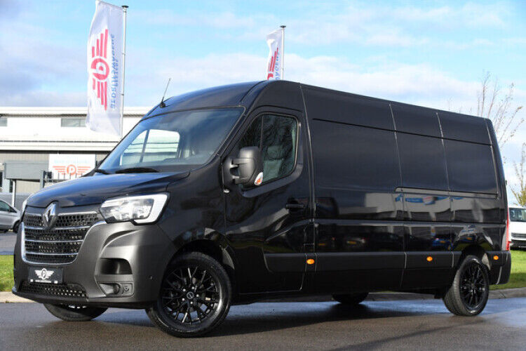 Renault Master T35 2.3 dCi 180 L3H2 Black Edition
