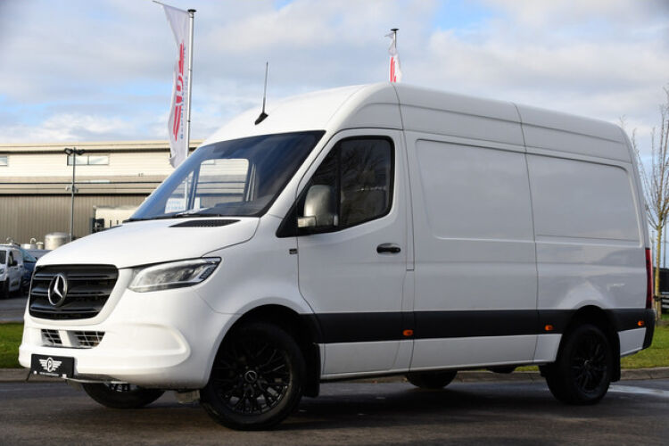 Mercedes-Benz Sprinter 319 V6 3.0 CDI L2H2 PB Edition