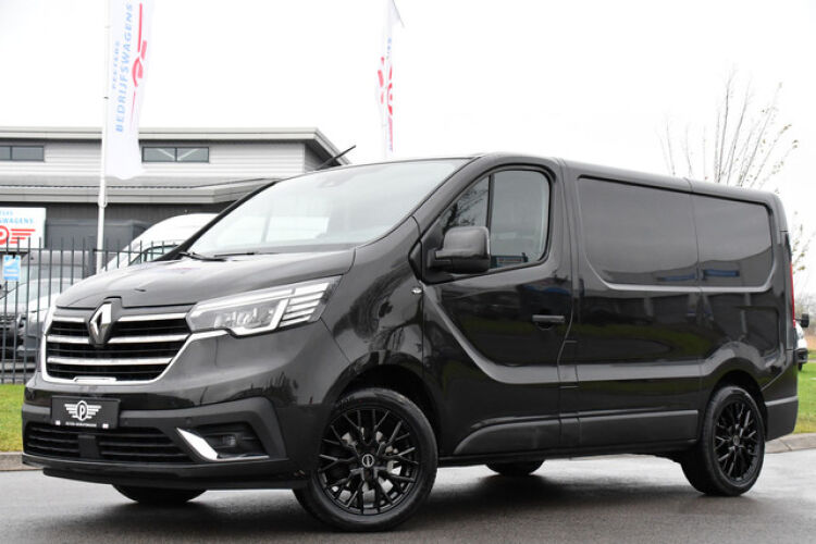 Renault Trafic 2.0 dCi 170 L1H1 Luxe Black Edition