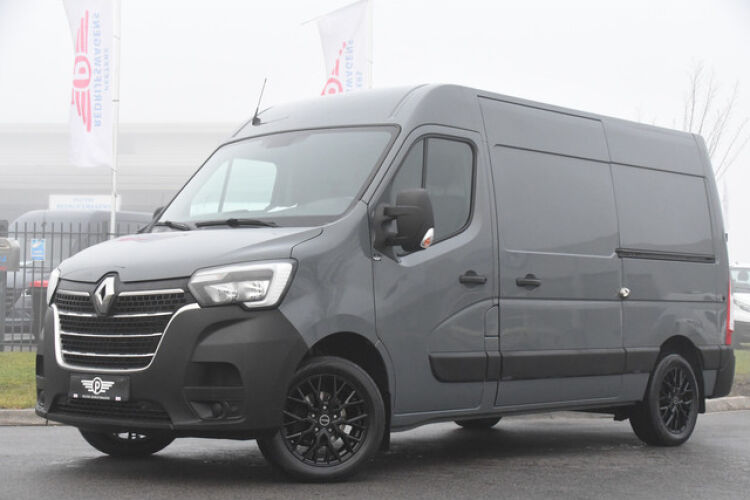 Renault Master T35 2.3 dCi 135 L2H2 PB Edtion