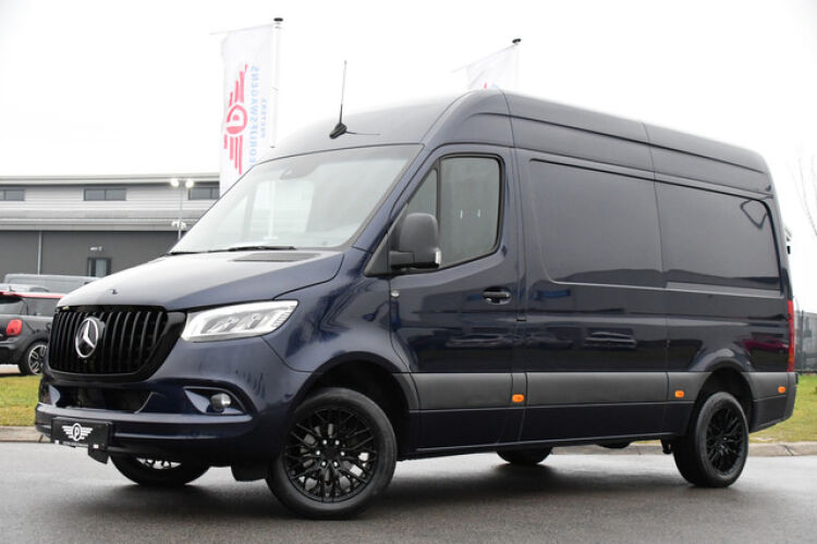 Mercedes-Benz Sprinter 317 1.9 CDI L2H2 RWD PB Edition